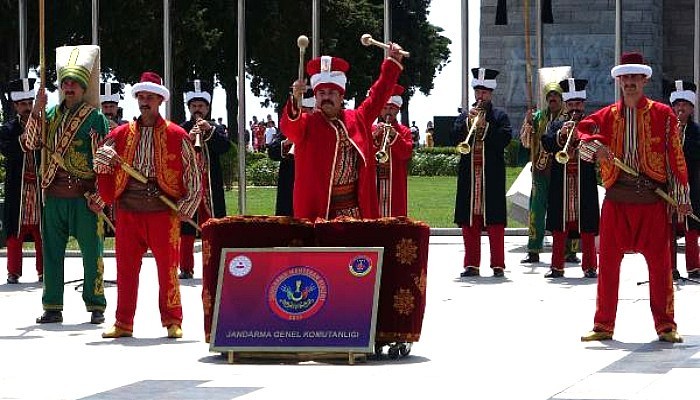 Jandarma Mehteran Birliği'nden Şehitler Abidesi'nde Konser 