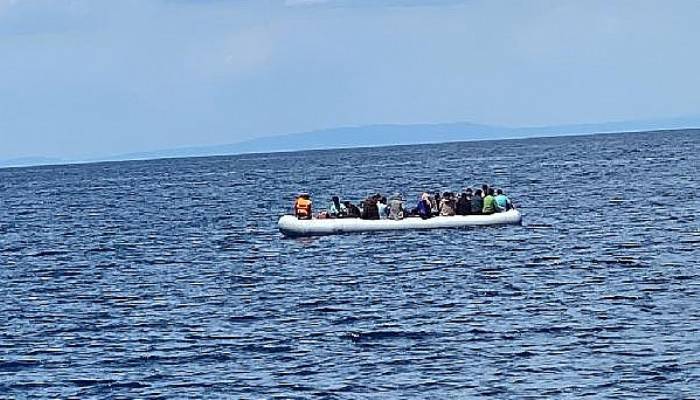 Yunanistan'ın Ölüme Terk Ettiği 40 Göçmen Kurtarıldı