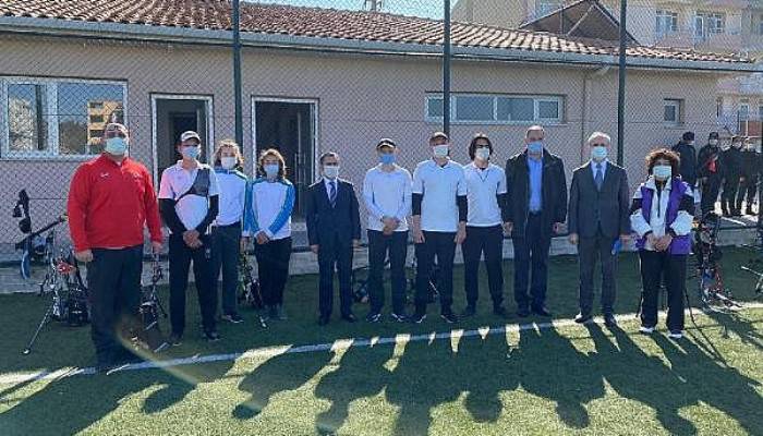 Çanakkale Valisi Aktaş, Okçuluk Milli Takımı Kampını Ziyaret Etti