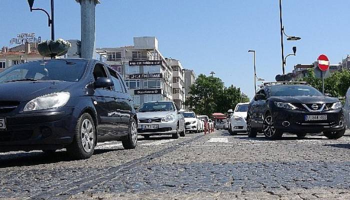 Çanakkale'de Trafiğe Kayıtlı Araç Sayısı 240 Bin 203