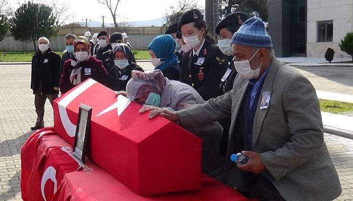 Tekne Faciasında Hayatını Kaybeden İlçe Jandarma Komutanı Bulut, Düzenlenen Törenle Uğurlandı