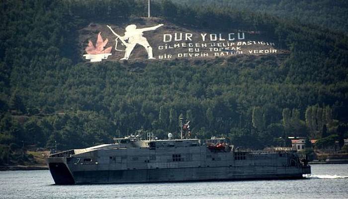 103 Metrelik ABD Savaş Gemisi, Çanakkale Boğazı'ndan Geçti