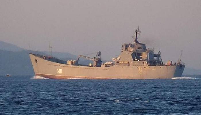 Rus Savaş Gemisi 'Orsk' Çanakkale Boğazı'ndan Geçti