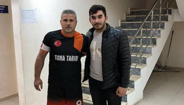 Bayramiç'teki Futsal Turnuvasında Papen Mustafa Rüzgarı