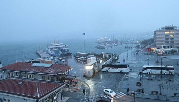 Çanakkale Boğazı Gemi Geçişlerine Kapatıldı 