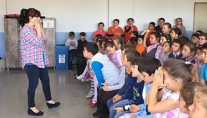 Gelibolu'da Öğrencilere, Ergenlik ve Hijyen Eğitimi Verildi