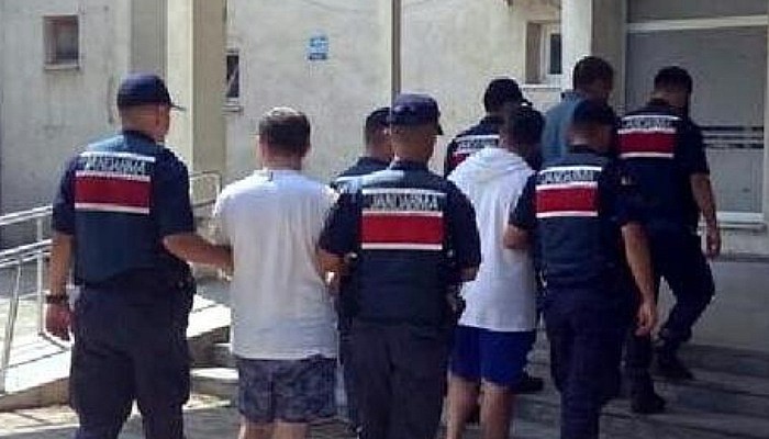 Midilli'ye Kaçma Hazırlığındaki 2 FETÖ Şüphelisi İle 1 Organizatör Tutuklandı