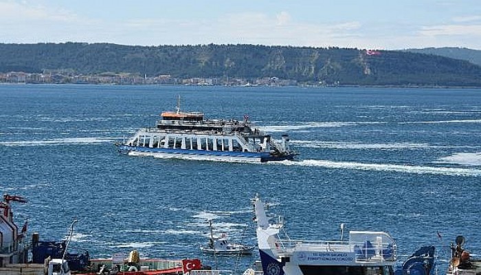 Rüzgar Durdu, Çanakkale Boğazı'nı Yine Deniz Salyası Kapladı