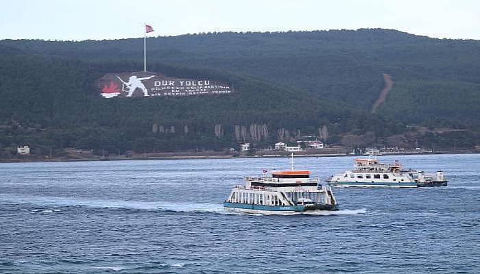 Kuzey Ege'deki Lodos Feribot Seferlerini Aksatıyor