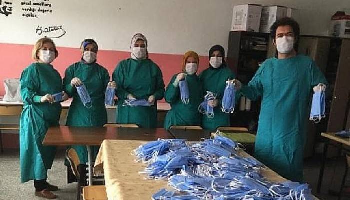 Gökçeada Devlet Hastanesi'ne Kursiyerlerden 900 Maske