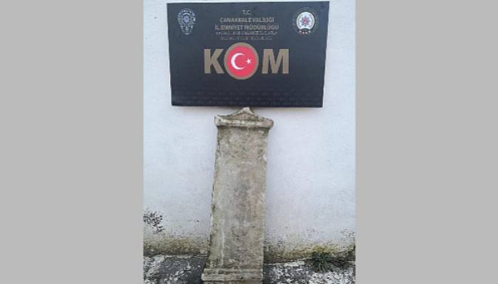 Çanakkale'de Antik Yunan'a Ait Mezar Steli Ele Geçirildi