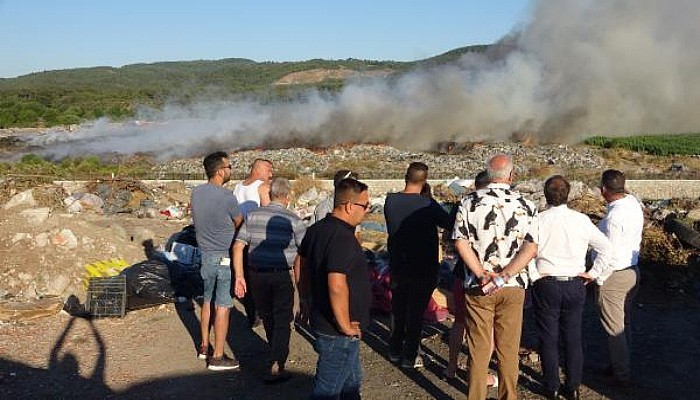 Ayvacık'ta Çöplükte Çıkan Yangın 3 Saatte Söndürüldü