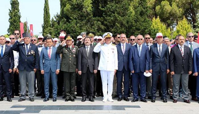 Çanakkale Şehitler Abidesi'nde 15 Temmuz Anması