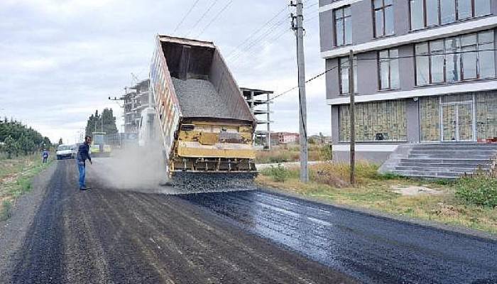 Lapseki'de Cadde ve Sokaklar Asfaltlanıyor