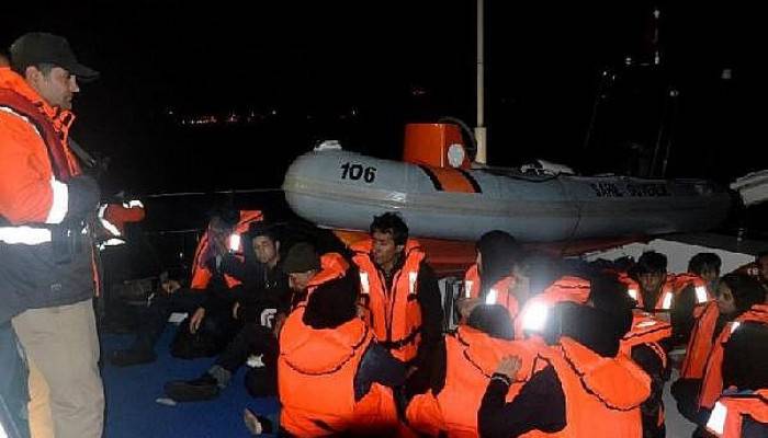 Ayvacık'ta 19 Kaçak Göçmen Yakalandı