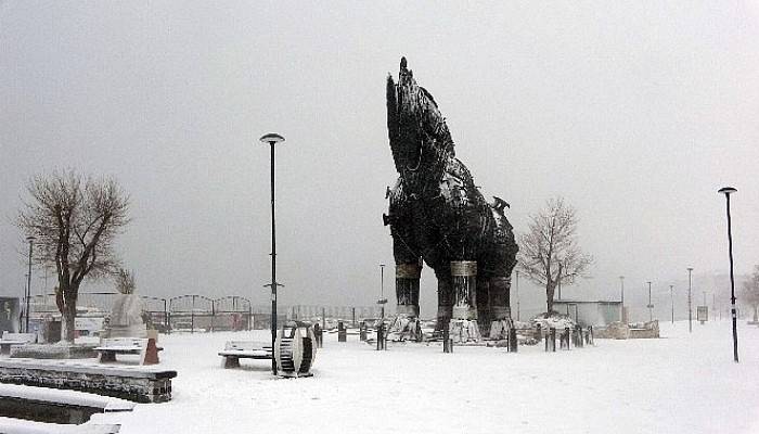 Çanakkale'de Yüz Yüze Eğitim Başlamadan kar Engeline Takıldı