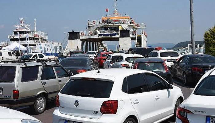 Çanakkale'de Bayram Yoğunluğu Başladı