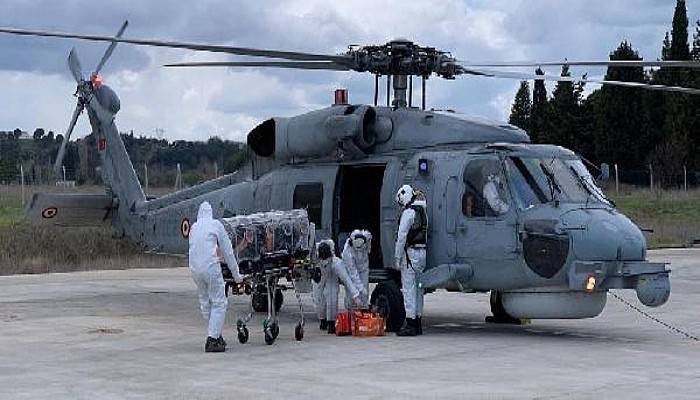 Kovid- 19 Hastası, Gökçeada'dan Çanakkale'ye Helikopterle Sevk Edildi